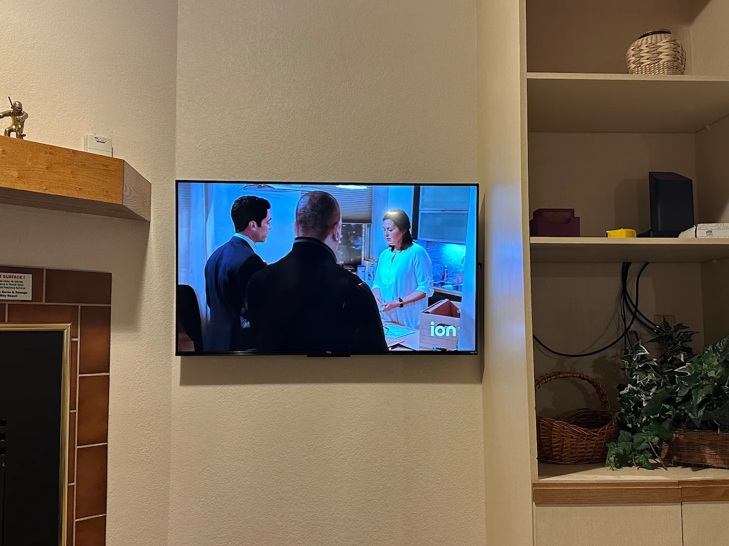 Unit 3601 How to open the TV